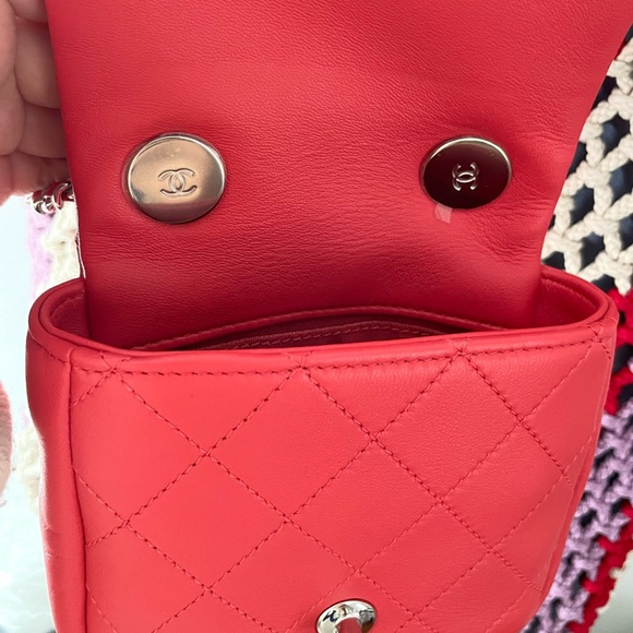 Chanel Crochet Shopping Tote with Mini Flap - Picture 15 of 16